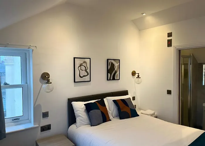 Terrace House